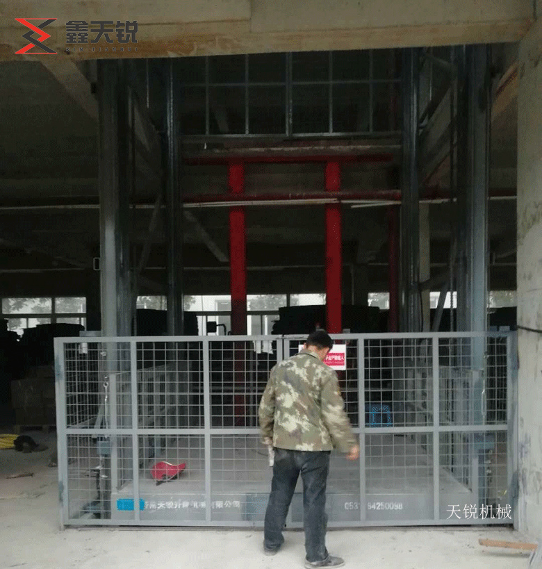 上饶10吨液压货梯交付使用